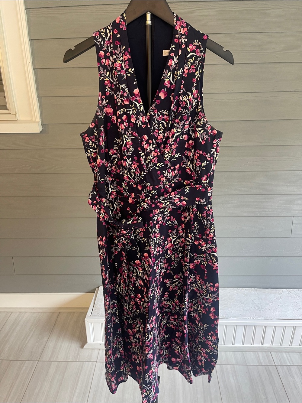 London Times Sleeveless Navy Floral Wrap Dress Size 10
